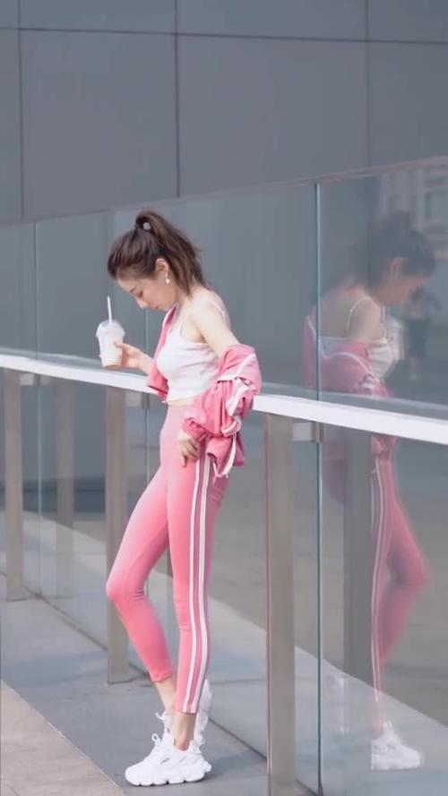 喝茶工作两不误